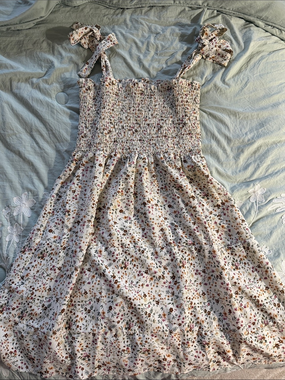 SHEIN Cream Floral Tie-Strap Sundress